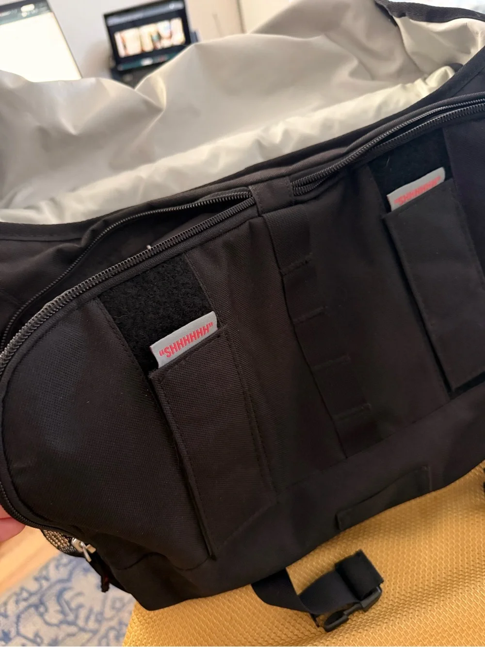 Rickshaw Bags Sutro Messenger bag– Black